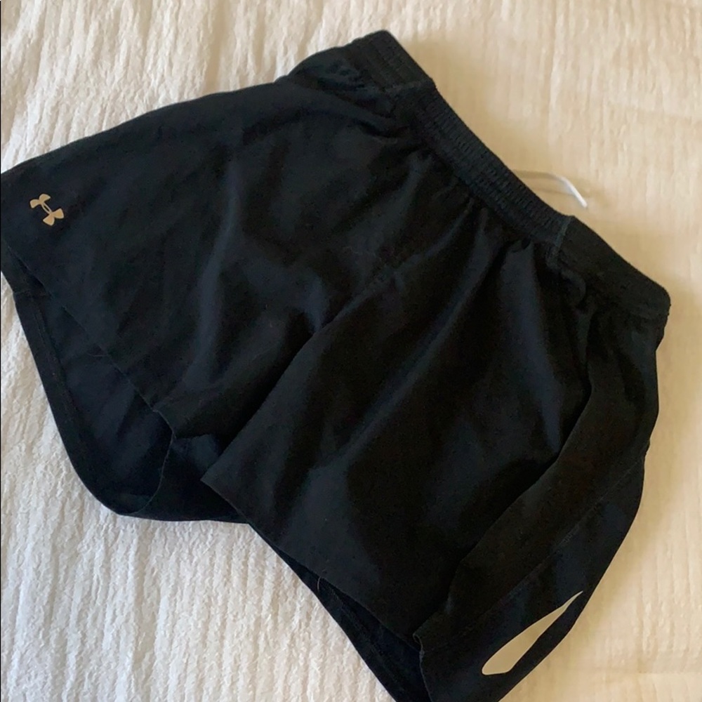 Under armour lined running shorts